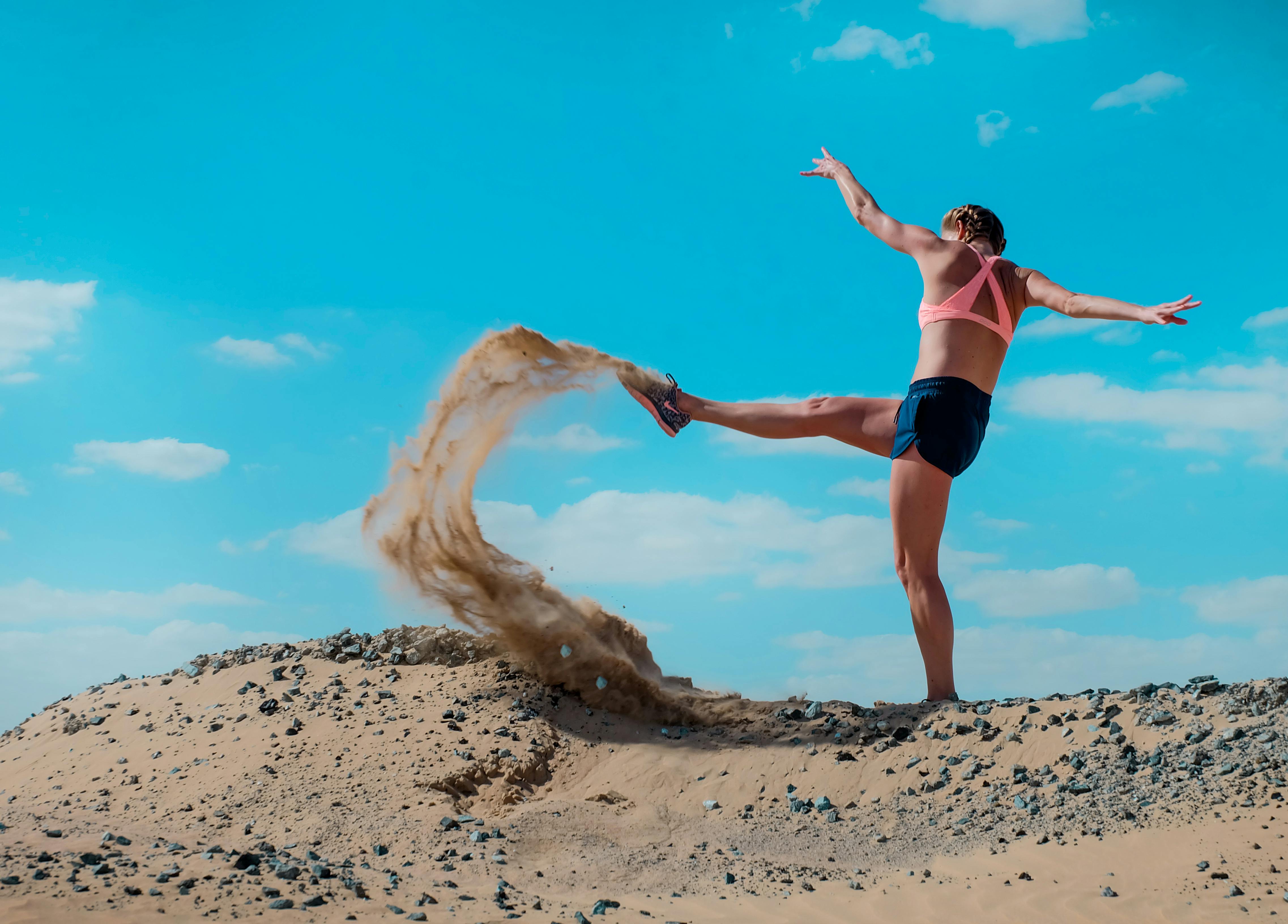 Riding the Wellness Wave: 5 Fitness Trends You Can’t Ignore in 2025